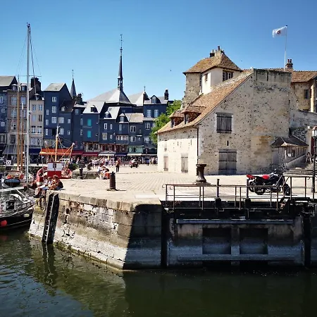 Maison Optiku Cormeilles (Eure)