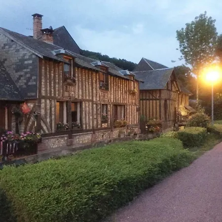 Maison Optiku